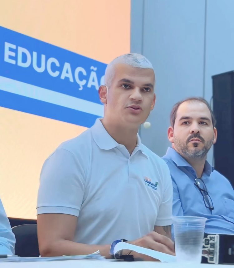 Secretário Pablo Roberto anuncia melhorias na educação de Feira de Santana com reajuste salarial, concurso e inclusão