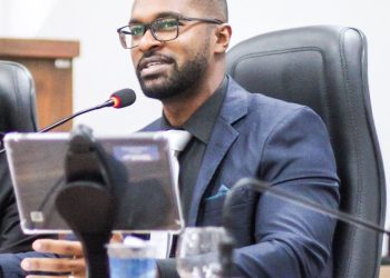 Vereador Rosevaldo Adorno lança projeto inovador para garantir construções seguras em Candeias