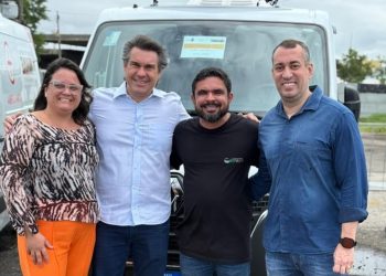 Governador Jerônimo Rodrigues e Dep Niltinho Entregam Ambulância ao Prefeito Marcus Sarmento em Itanagra 4 Governador Jerônimo Rodrigues e Dep Niltinho Entregam Ambulância ao Prefeito Marcus Sarmento em Itanagra