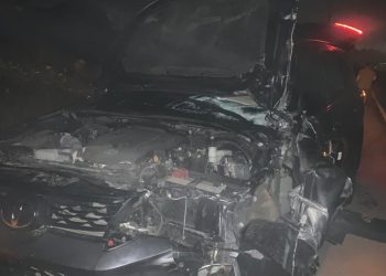 Prefeito de Serrinha, Cyro Novais, passa por susto após colisão com cavalo solto na cidade