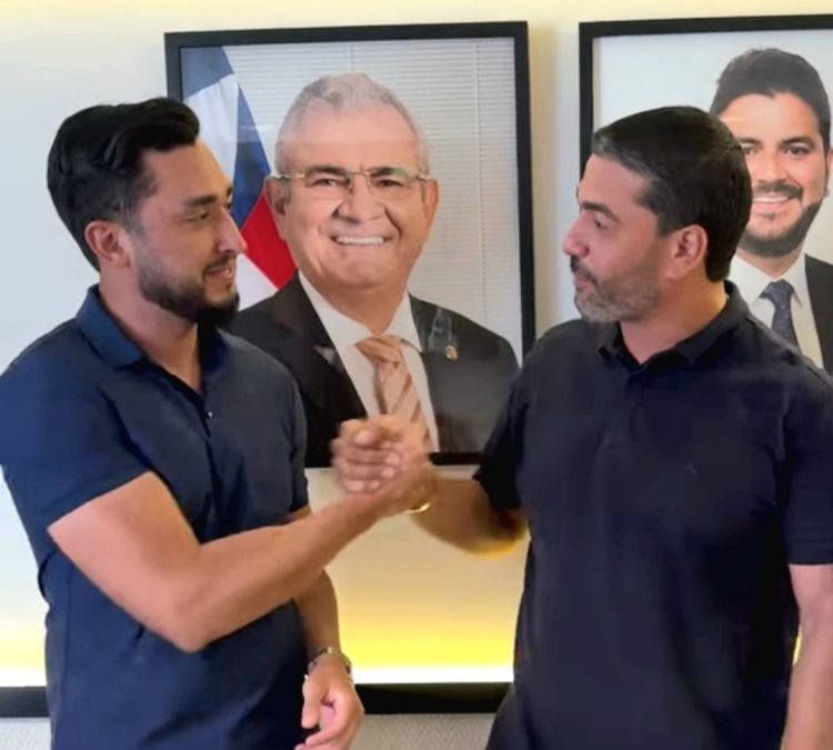 Vereador de Feira de Santana, Josivaldo Santana, declara apoio à pré-candidatura de João de Furão às eleições de 2026