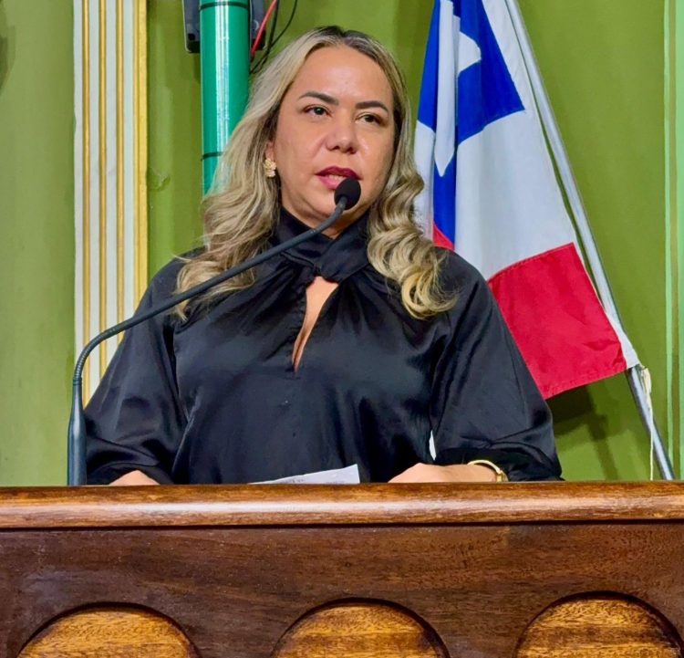 Vereadora Débora Santana esclarece fala e reforça compromisso com a segurança pública