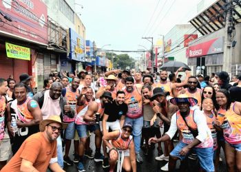 João de Furão participou do tradicional arrastão do "Bando Anunciador" durante Festa de Sant’Ana em Feira de Santana 6 João de Furão participou do tradicional arrastão do “Bando Anunciador” durante Festa de Sant’Ana em Feira de Santana