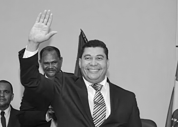 Bomba: Ex-prefeito Sargento Francisco é condenado por irregularidades em licitações e gestão de recursos em Candeias