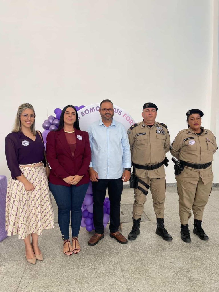 Keila Piaggio, primeira dama e secretária de Assistência Social de Ipecaetá, lidera roda de conversa pelo Agosto Lilás 8 img 20250830 200058 358