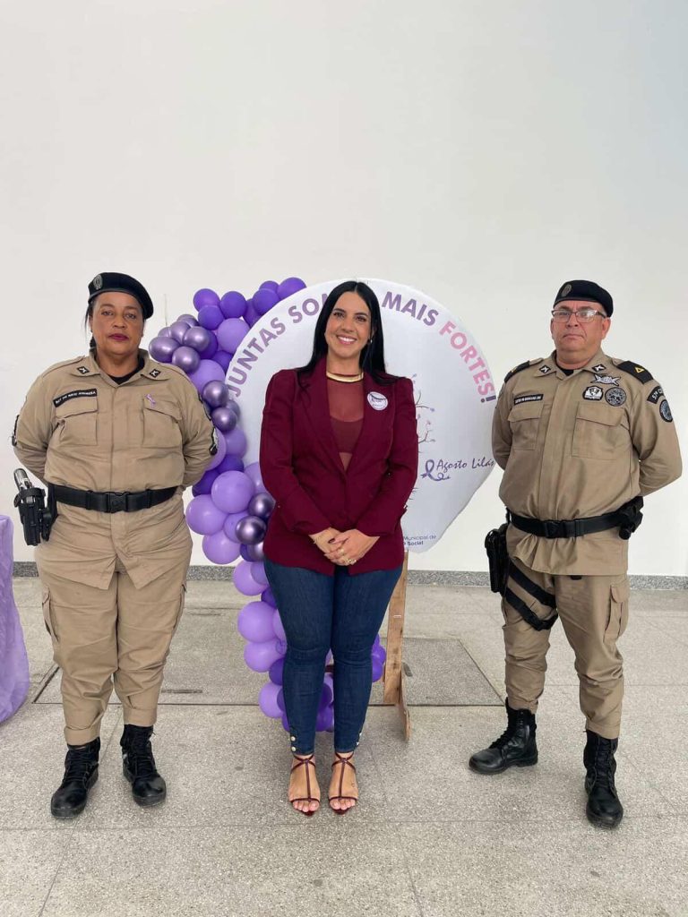 Keila Piaggio, primeira dama e secretária de Assistência Social de Ipecaetá, lidera roda de conversa pelo Agosto Lilás 7 img 20250830 200106 893