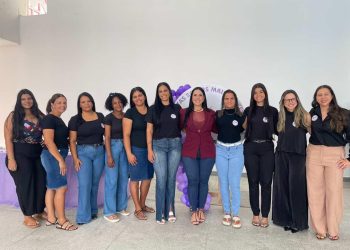 Keila Piaggio, primeira dama e secretária de Assistência Social de Ipecaetá, lidera roda de conversa pelo Agosto Lilás