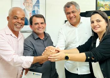 Prefeito de Barrocas, Almir de Maciel, busca recursos na CAR para impulsionar o desenvolvimento do município 8 Prefeito de Barrocas, Almir de Maciel, busca recursos na CAR para impulsionar o desenvolvimento do município