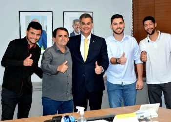 Prefeito Almir de Maciel e Secretário estadual Sérgio Brito reforçam parcerias para melhorias viárias em Barrocas 4 Prefeito Almir de Maciel e Secretário estadual Sérgio Brito reforçam parcerias para melhorias viárias em Barrocas