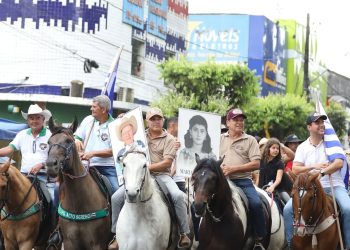 Vaquejada de Serrinha 2025: A Maior do Brasil Tem Abertura Oficial com Cavalgada na Capital Nacional das Vaquejadas no Parque Maria do Carmo