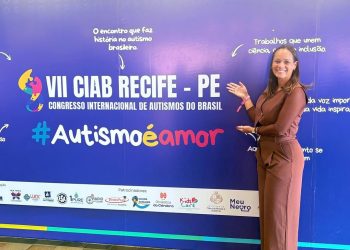 Primeira Dama de Candeias, Tarcila Ramos, Participa de Congresso Internacional para Aperfeiçoar Atendimento aos Autistas