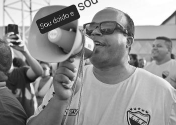 Santo Amaro no Divã Digital: Prefeito Flaviano Bomfim Acusado de Usar Redes Sociais para Autoelogio com Dinheiro Público 5 Santo Amaro no Divã Digital: Prefeito Flaviano Bomfim Acusado de Usar Redes Sociais para Autoelogio com Dinheiro Público