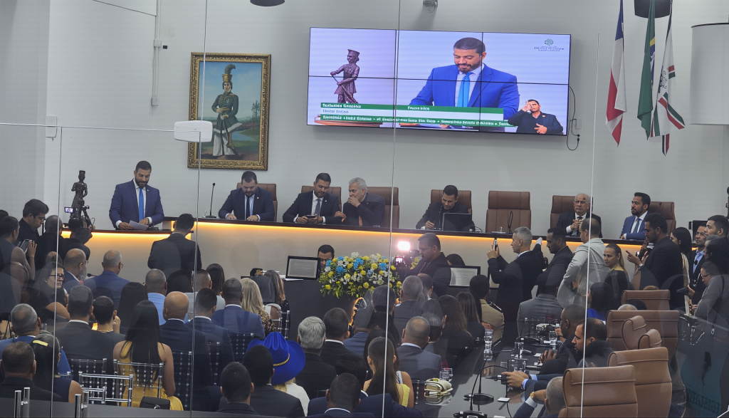 Vereador Josivaldo Santana entrega Título de Cidadão Feirense e Medalha Maria Quitéria a importantes líderes políticos da Bahia 2 1765329445190