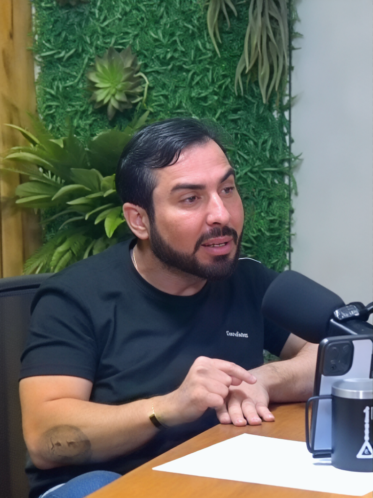 “Mini homem” Marcel Moraes, já envolvido em outras ocorrências contra mulheres, é preso em flagrante por violência doméstica