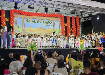 Escola Prisma encerra o ano letivo com o musical “Natal na Praça – A Promessa Nasceu” e reafirma excelência educacional em Feira de Santana 2 Escola Prisma encerra o ano letivo com o musical “Natal na Praça – A Promessa Nasceu” e reafirma excelência educacional em Feira de Santana